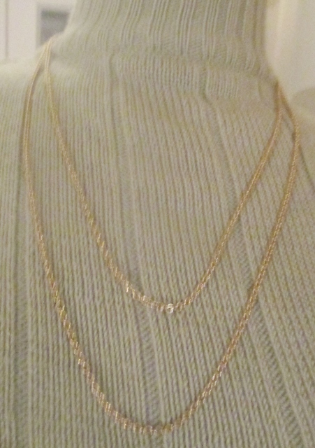 xxM1132M Long 14k gold necklace. Takst-valuation N.Kr.15500